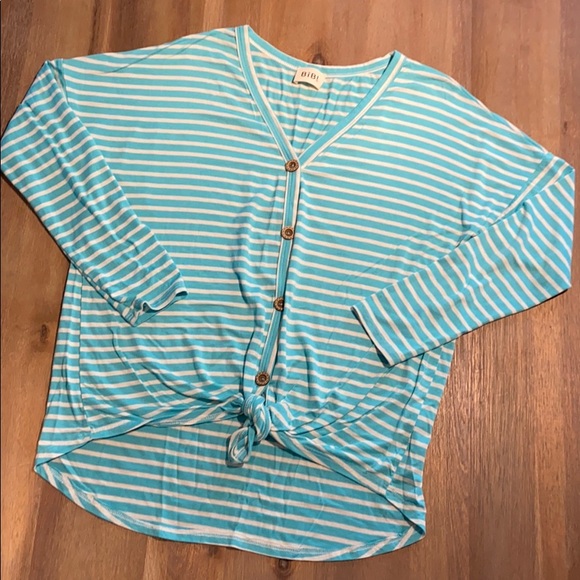 Smooth Button Tie Top - Picture 2 of 5